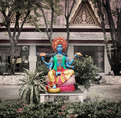 東京写真月間2010 - アジアの写真家たち タイ : Thai Photography NOW : Kamthorn Paowattanasuk, Surat Osathanugrah