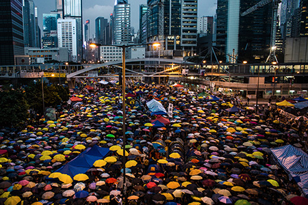 香港雨傘運動展   [香港写真家集団“前線真相 Fronact”×藤原新也]